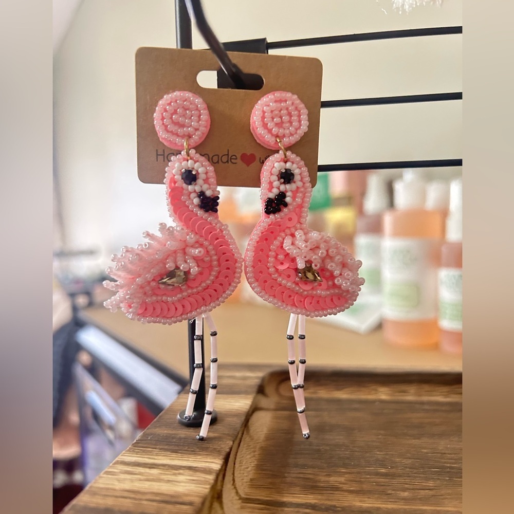 Gorgeous‎ Pink Flamingo Handmade Beaded Earrings NEW